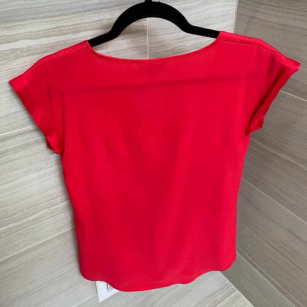 EXPRESS TOP - Picture 2 of 4
